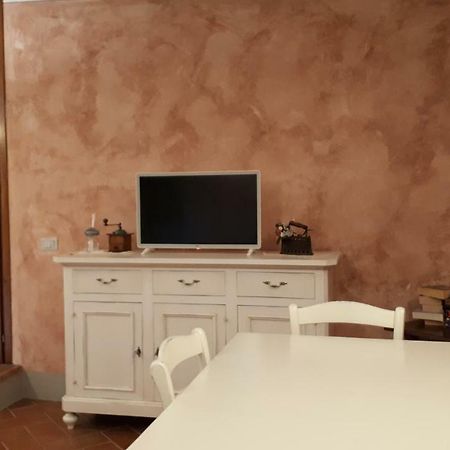 הוילה גאיולה אין קיאנטי Il Nido Di Montebuoni מראה חיצוני תמונה